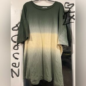 Zenana short sleeve shirt. Looks great with leggings